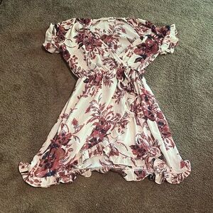 Flowery flowing dress